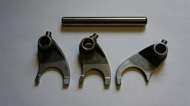 Вилки переключения передач 156FMI,162FMJ (CG,CB125-150)