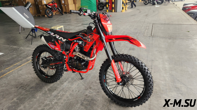 Кроссовый мотоцикл Sanchez Bandit YB300R